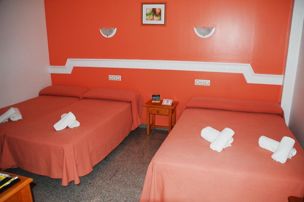 Hostal Mary Tere Salobreña Exterior foto